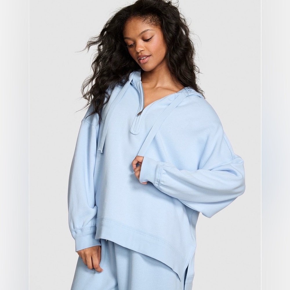 NWT!! VS Pink Ivy Fleece Tunic Hoodie in Icy Blue